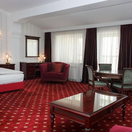 Ar Nuvo Hotel Karagandy Exterior foto